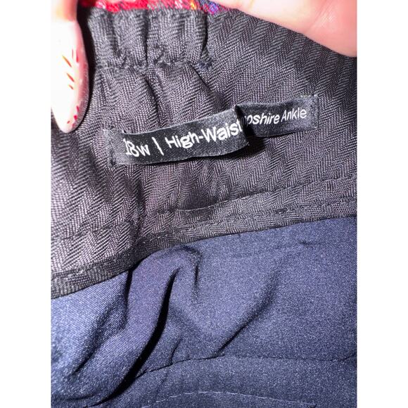 TALBOTS Hampshire Ankle Pants Blue,Red Merry Tartan Plaid Size 18W Christmas - Picture 4 of 5